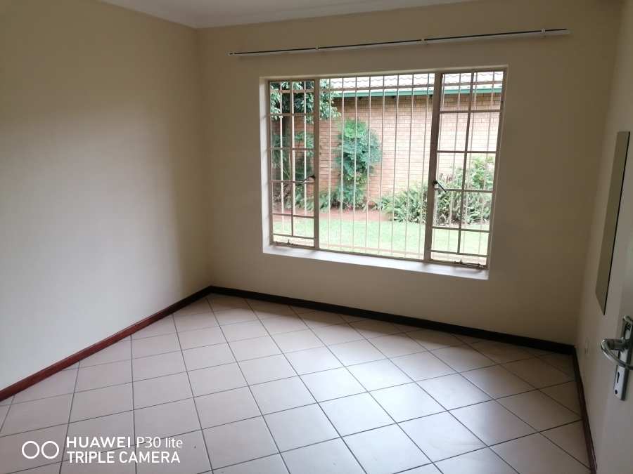 2 Bedroom Property for Sale in Murrayfield Gauteng