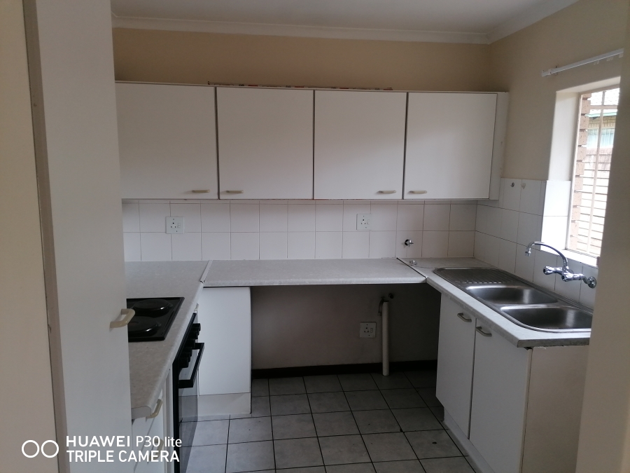 2 Bedroom Property for Sale in Murrayfield Gauteng