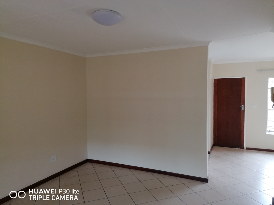 2 Bedroom Property for Sale in Murrayfield Gauteng