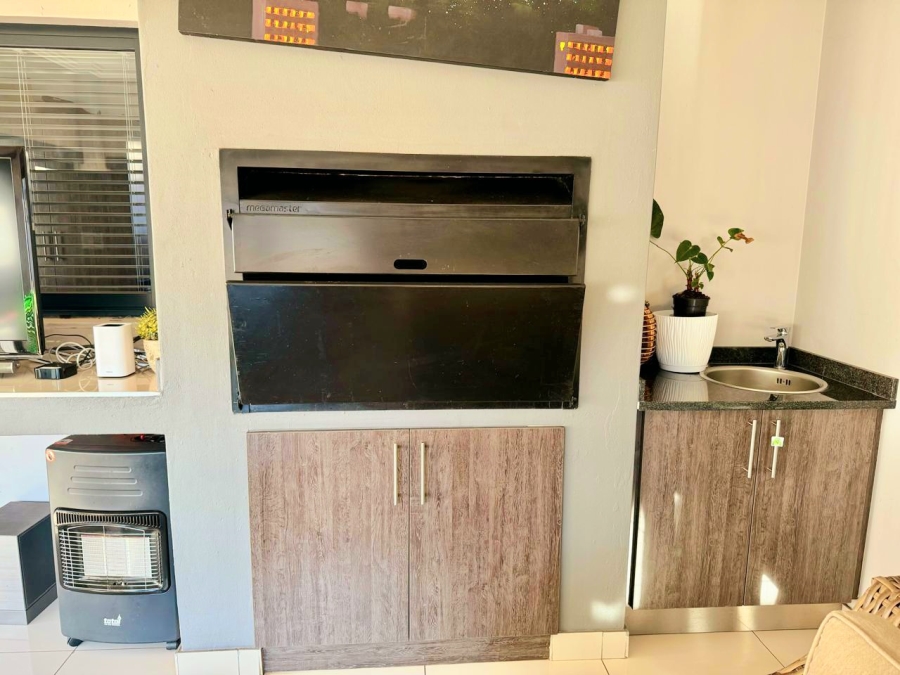 4 Bedroom Property for Sale in Zwartkop Golf Estate Gauteng