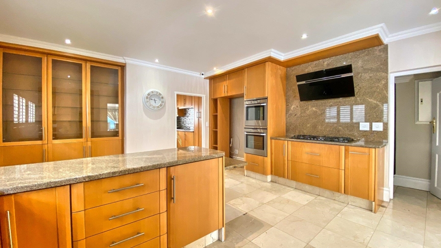 5 Bedroom Property for Sale in Bassonia Gauteng