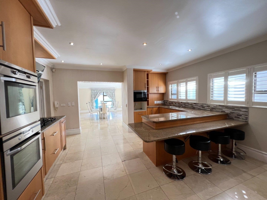 5 Bedroom Property for Sale in Bassonia Gauteng