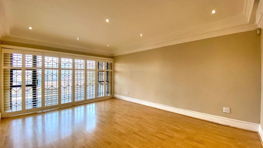 5 Bedroom Property for Sale in Bassonia Gauteng