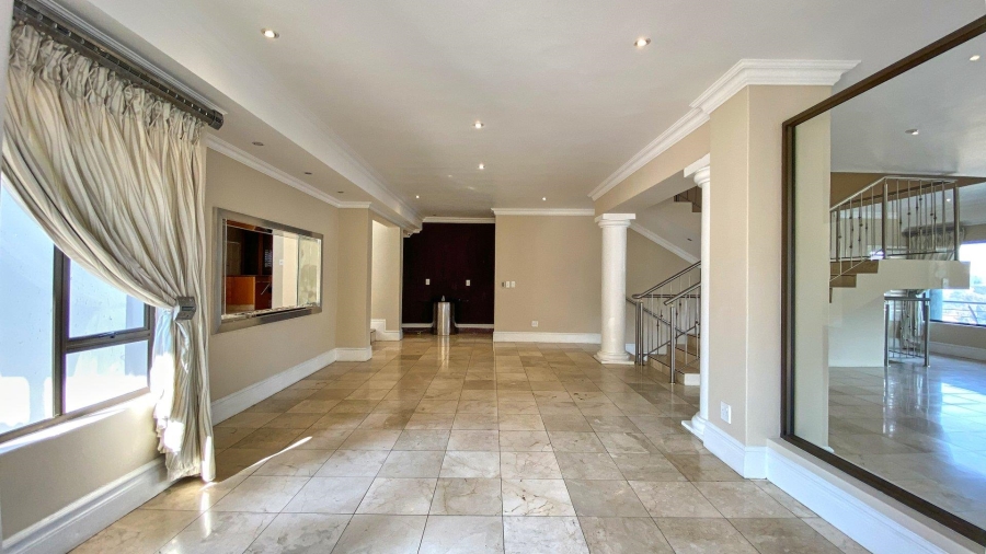 5 Bedroom Property for Sale in Bassonia Gauteng