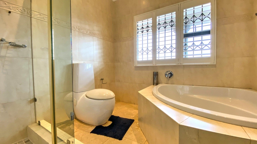 5 Bedroom Property for Sale in Bassonia Gauteng