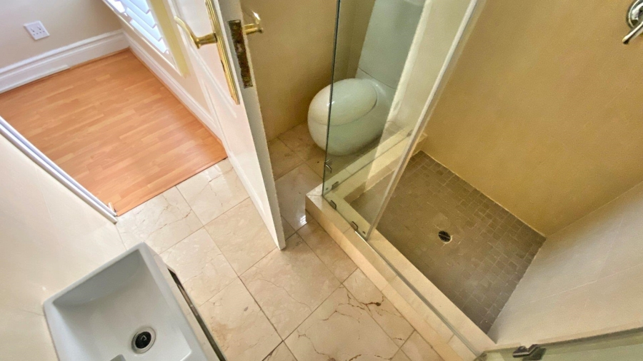 5 Bedroom Property for Sale in Bassonia Gauteng