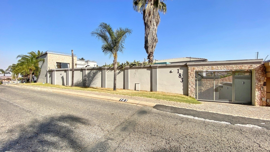 5 Bedroom Property for Sale in Bassonia Gauteng