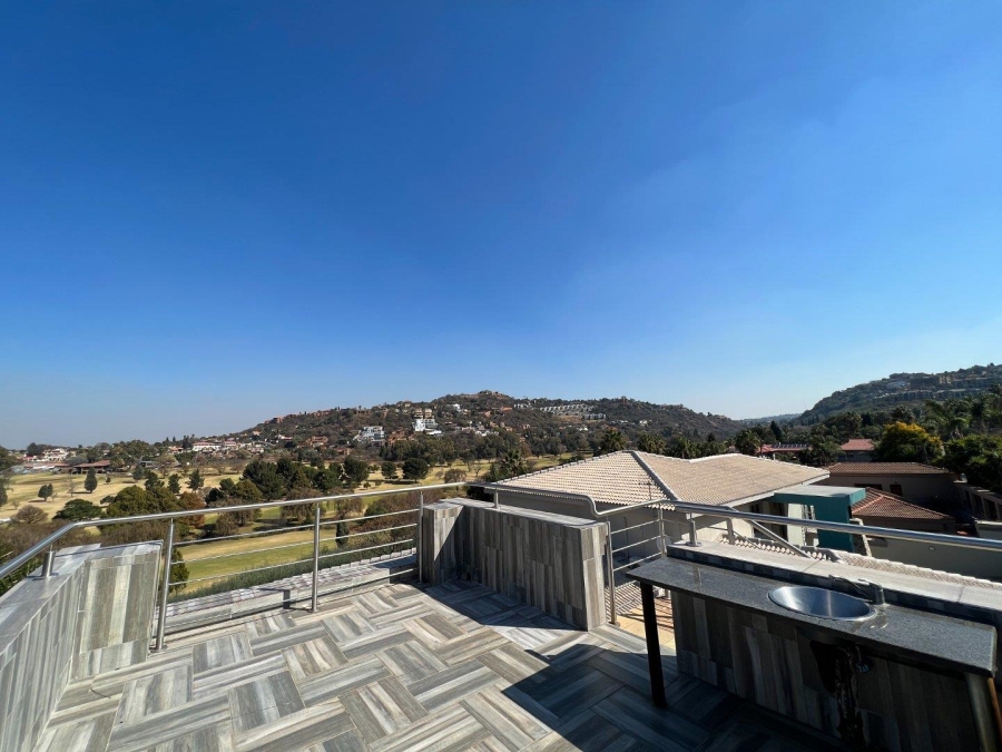 5 Bedroom Property for Sale in Bassonia Gauteng