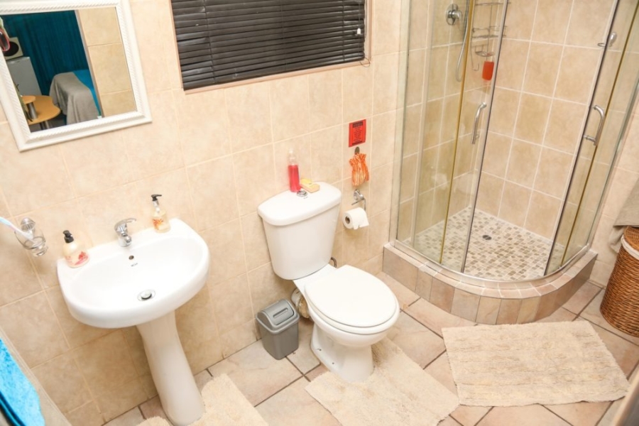 10 Bedroom Property for Sale in Sinoville Gauteng