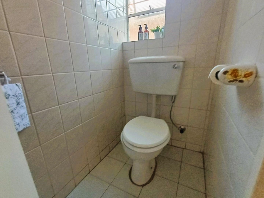 3 Bedroom Property for Sale in Three Rivers Proper Gauteng