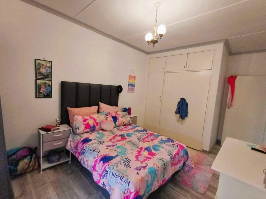 3 Bedroom Property for Sale in Three Rivers Proper Gauteng