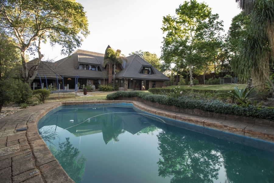 7 Bedroom Property for Sale in Waterkloof Park Gauteng