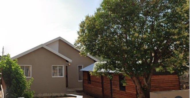 2 Bedroom Property for Sale in Likole Gauteng