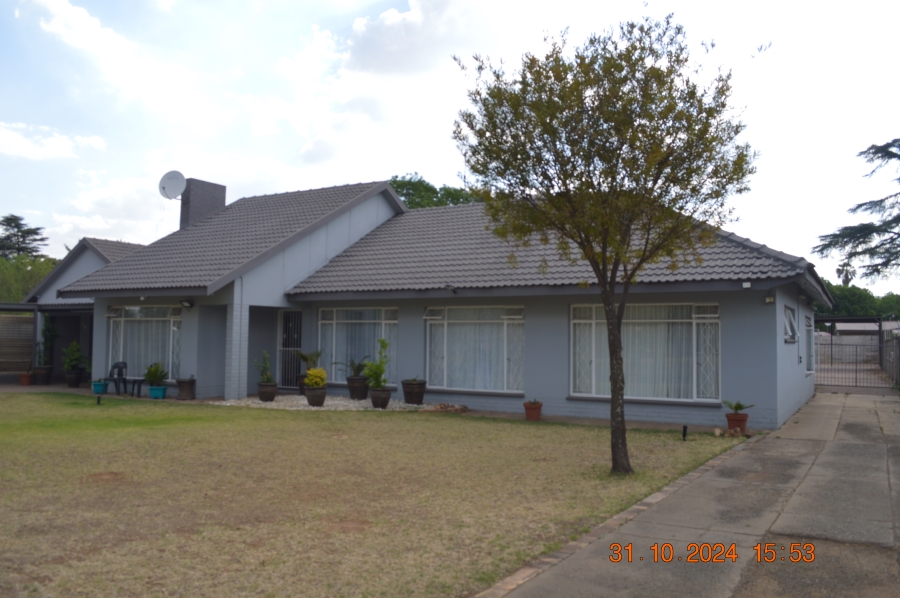 4 Bedroom Property for Sale in Three Rivers Gauteng