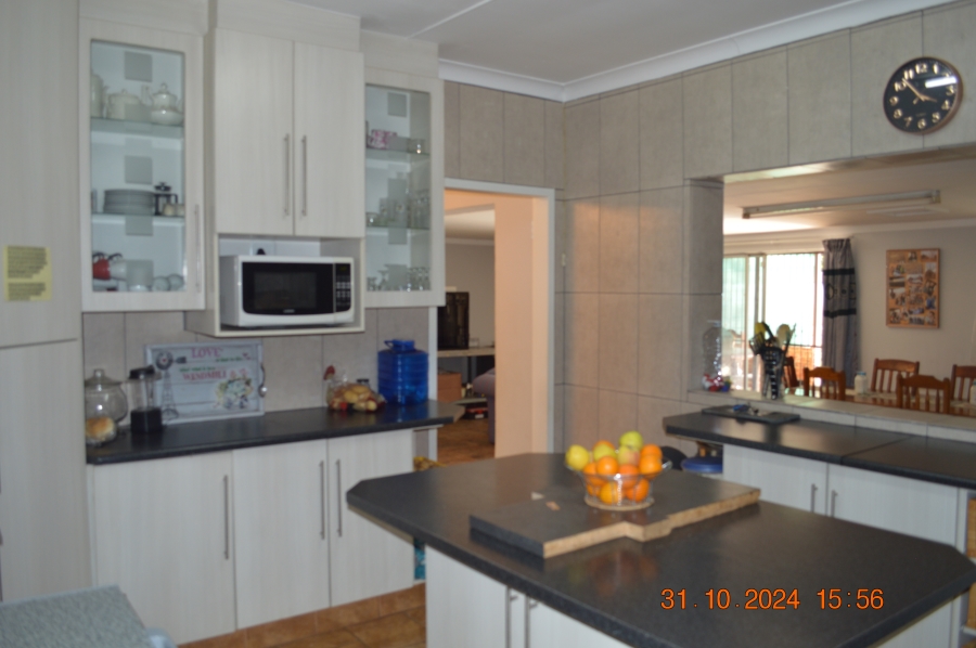 4 Bedroom Property for Sale in Three Rivers Gauteng