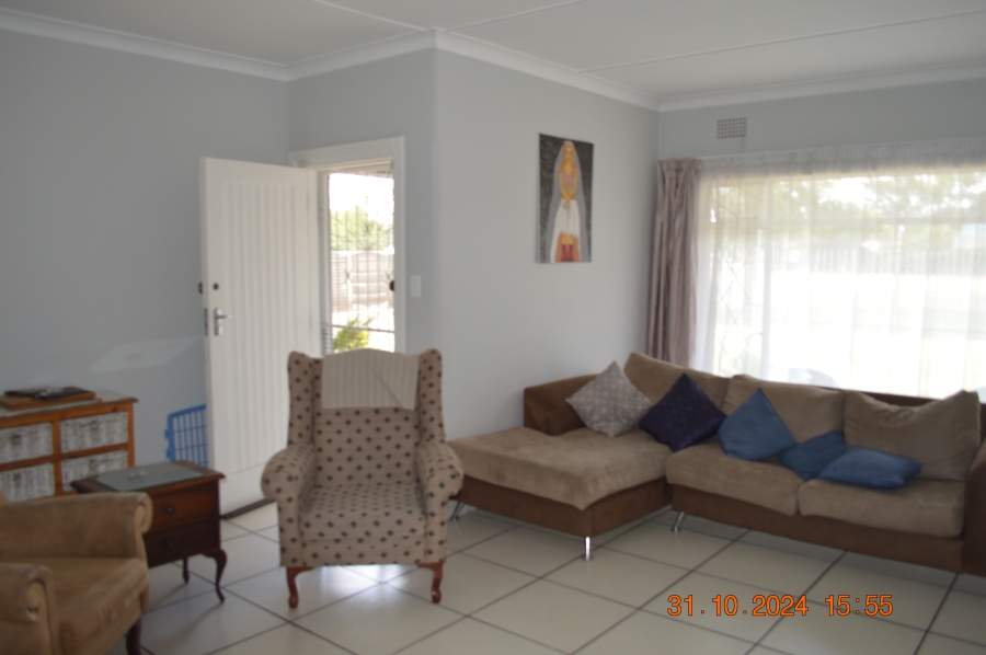 4 Bedroom Property for Sale in Three Rivers Gauteng