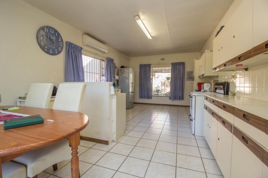 4 Bedroom Property for Sale in Knoppieslaagte Gauteng