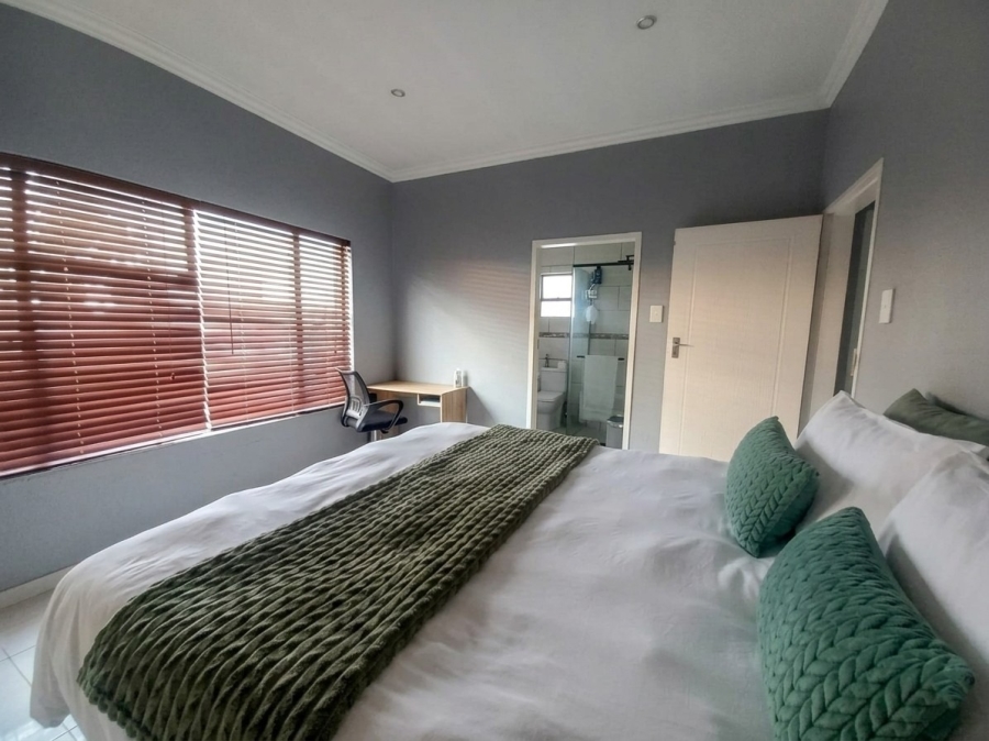 3 Bedroom Property for Sale in Sonneveld Gauteng