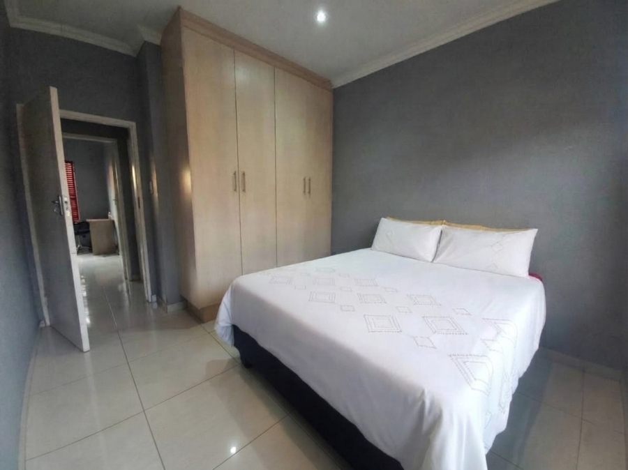 3 Bedroom Property for Sale in Sonneveld Gauteng