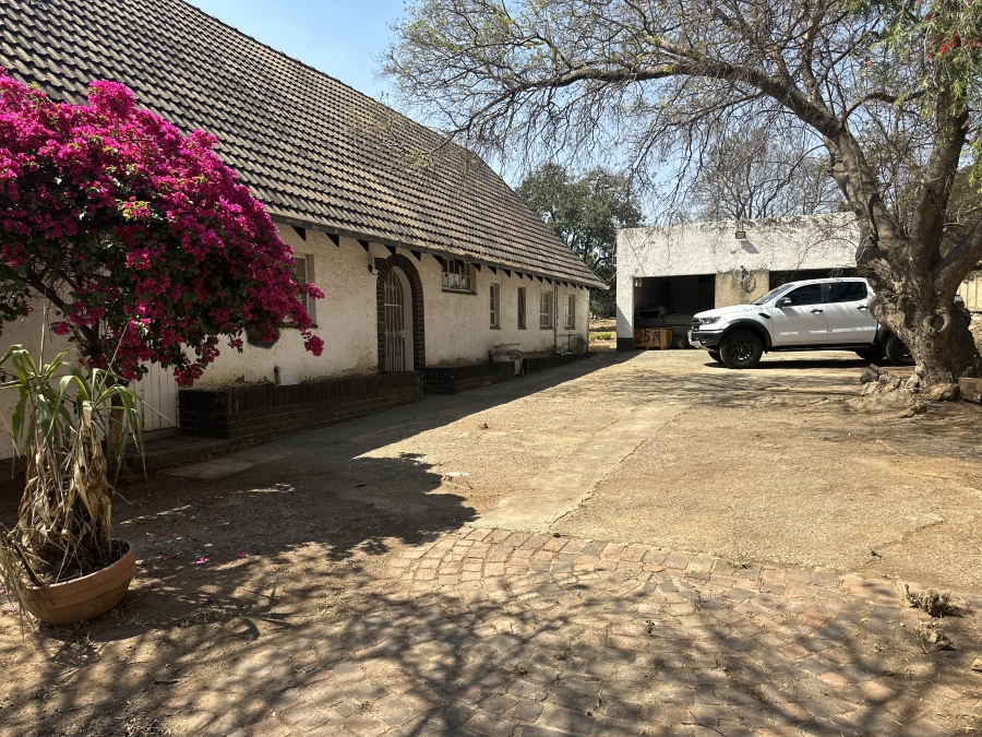 0 Bedroom Property for Sale in Buccleuch Gauteng