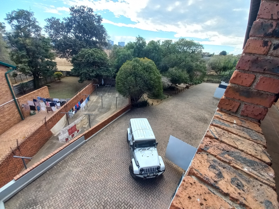 2 Bedroom Property for Sale in Croydon Gauteng