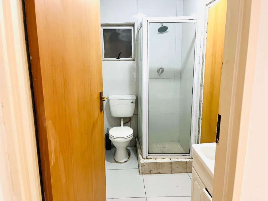 1 Bedroom Property for Sale in Sandown Gauteng
