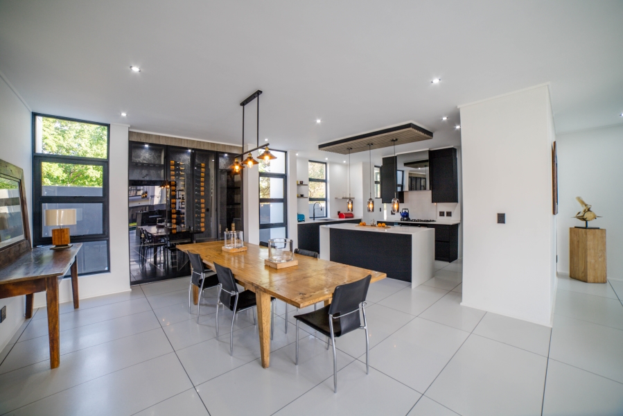 5 Bedroom Property for Sale in Helderfontein Estate Gauteng