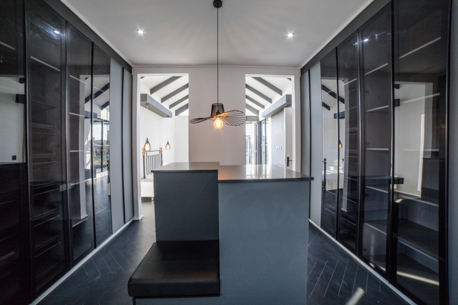 5 Bedroom Property for Sale in Helderfontein Estate Gauteng