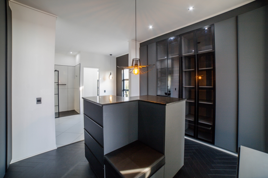 5 Bedroom Property for Sale in Helderfontein Estate Gauteng