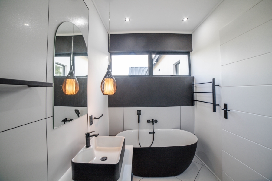 5 Bedroom Property for Sale in Helderfontein Estate Gauteng