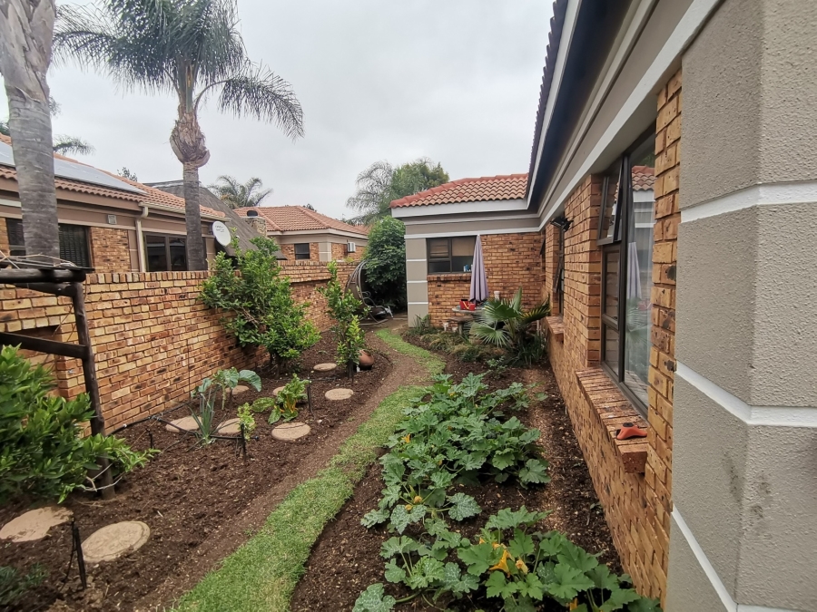 3 Bedroom Property for Sale in New Market Park Gauteng