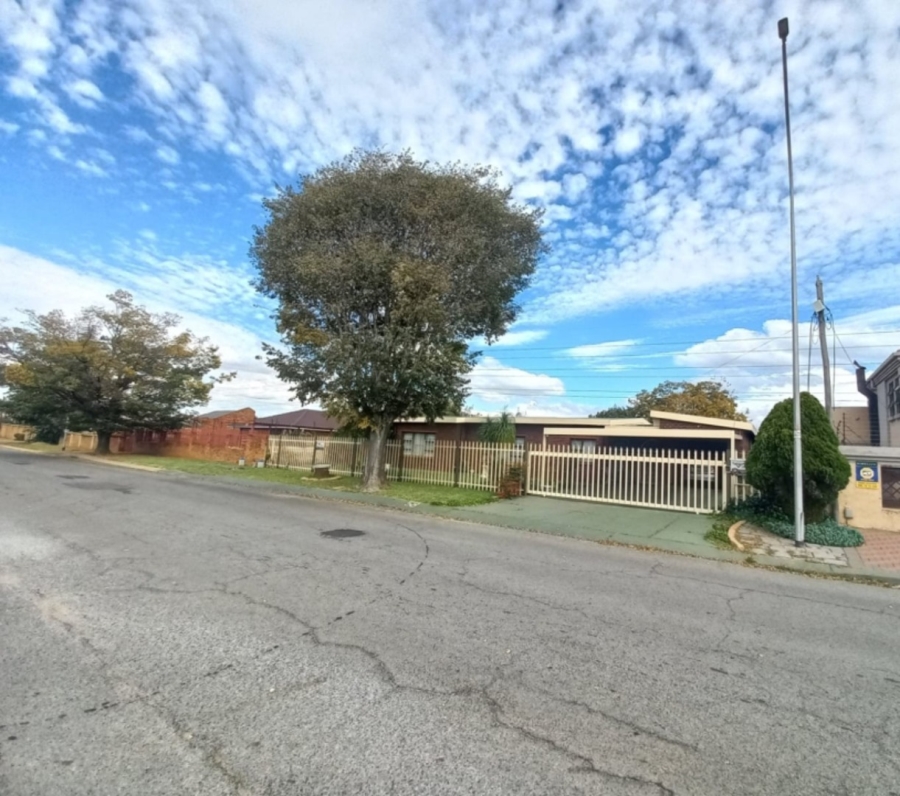4 Bedroom Property for Sale in  Dalpark Ext 11 Gauteng
