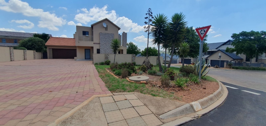 4 Bedroom Property for Sale in Doornkloof Gauteng