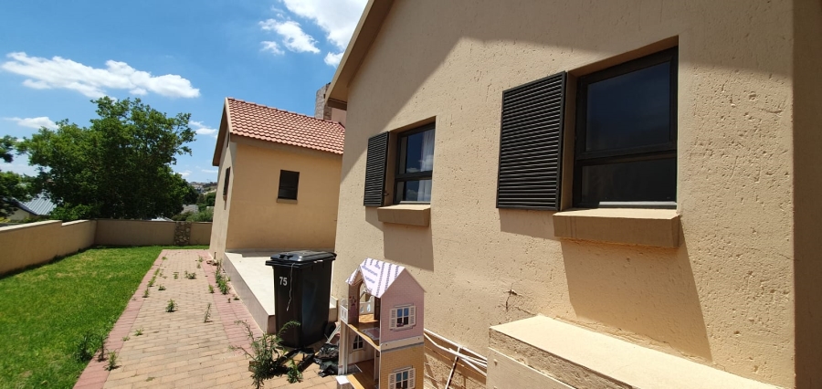 4 Bedroom Property for Sale in Doornkloof Gauteng