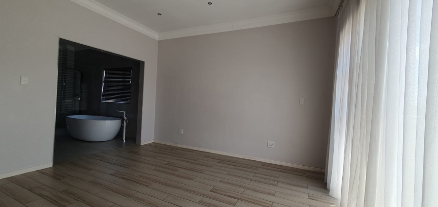 4 Bedroom Property for Sale in Doornkloof Gauteng