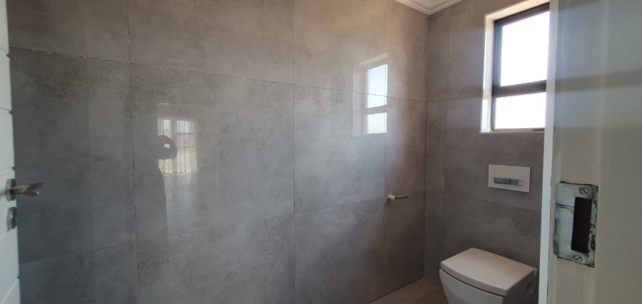 4 Bedroom Property for Sale in Doornkloof Gauteng