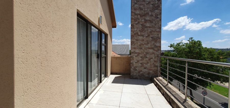 4 Bedroom Property for Sale in Doornkloof Gauteng