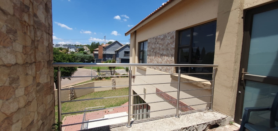 4 Bedroom Property for Sale in Doornkloof Gauteng