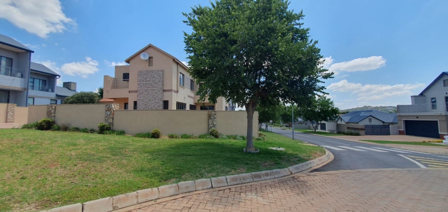 4 Bedroom Property for Sale in Doornkloof Gauteng