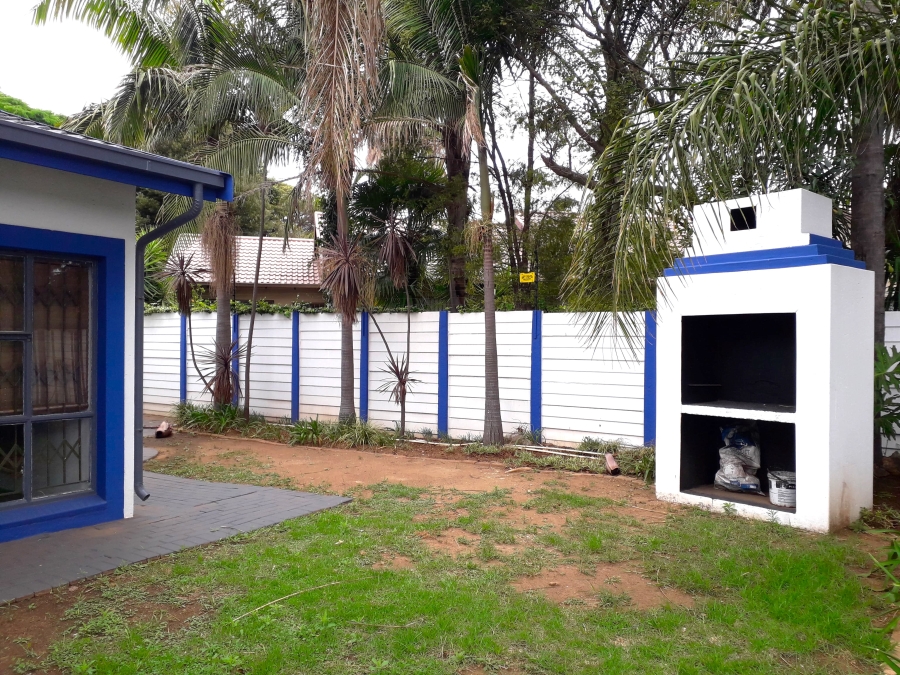 To Let Commercial Property for Rent in Rooihuiskraal Gauteng
