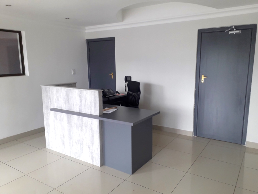 To Let Commercial Property for Rent in Rooihuiskraal Gauteng