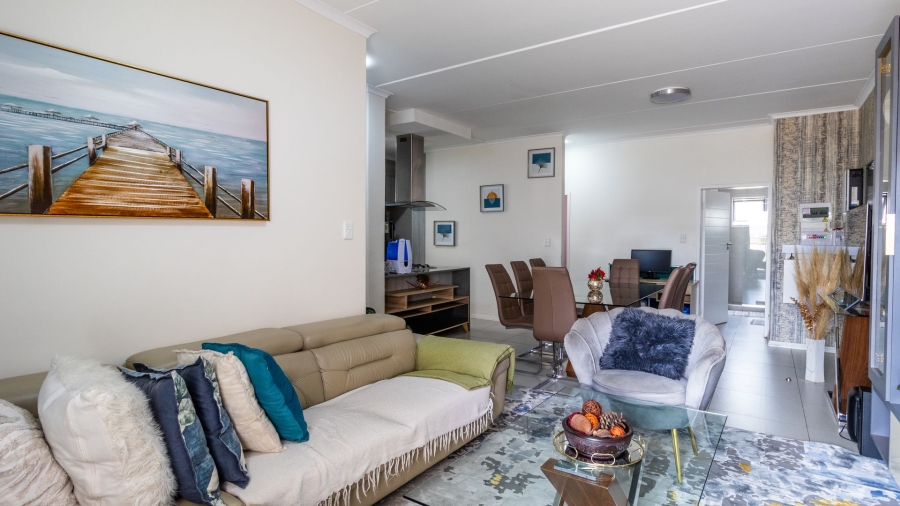 3 Bedroom Property for Sale in Erand Gardens Gauteng