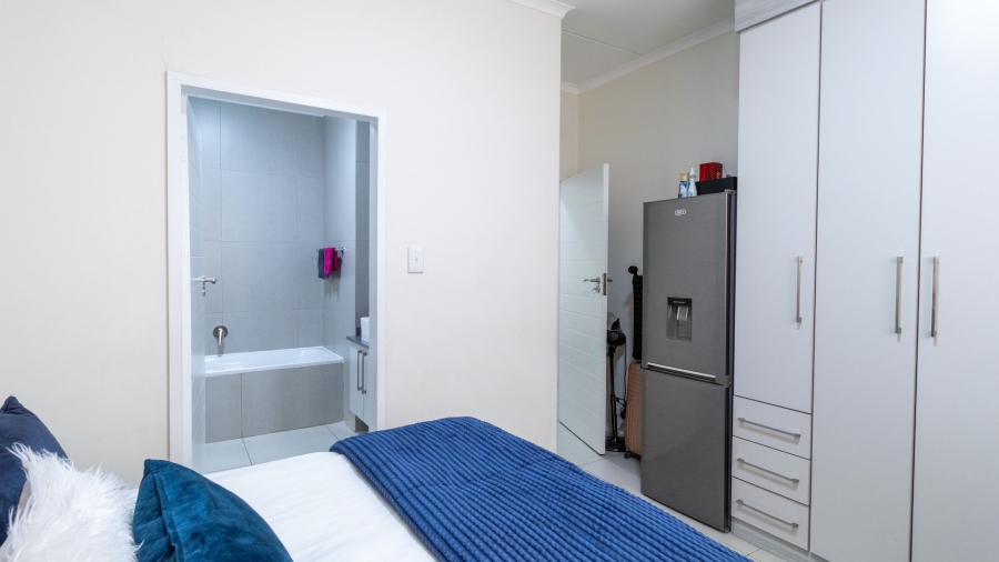 3 Bedroom Property for Sale in Erand Gardens Gauteng