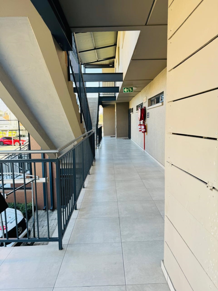 2 Bedroom Property for Sale in Kyalami Gauteng