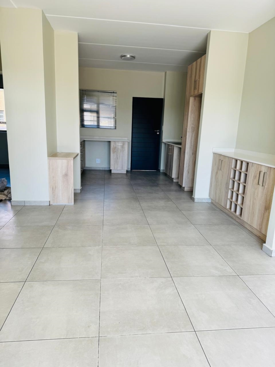 2 Bedroom Property for Sale in Kyalami Gauteng