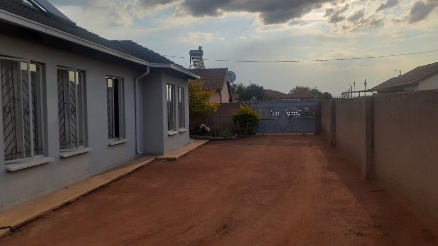 3 Bedroom Property for Sale in Booysens Gauteng