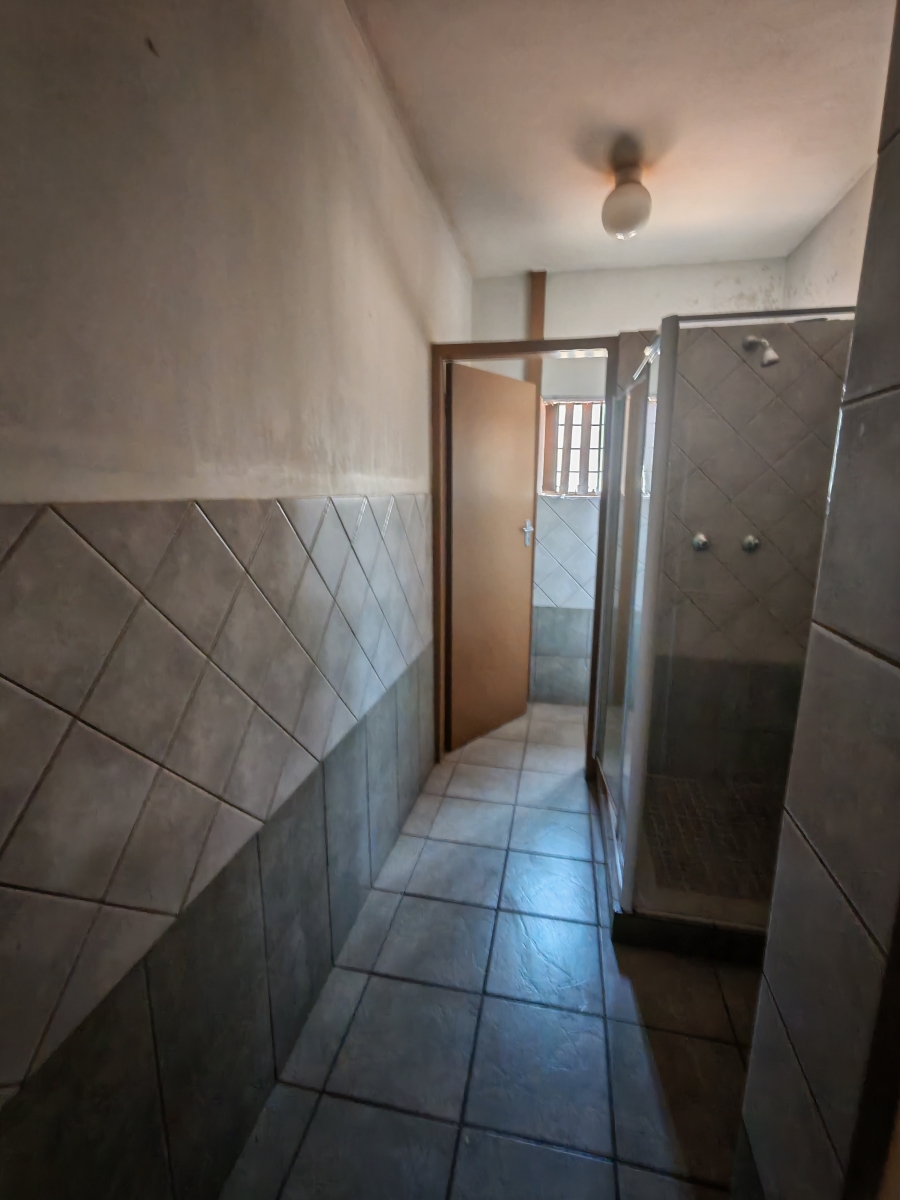 To Let Commercial Property for Rent in Hennopspark Gauteng