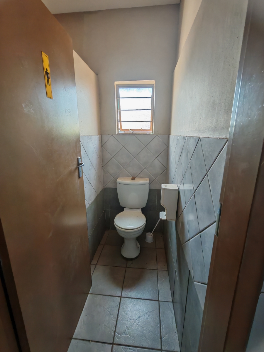 To Let Commercial Property for Rent in Hennopspark Gauteng