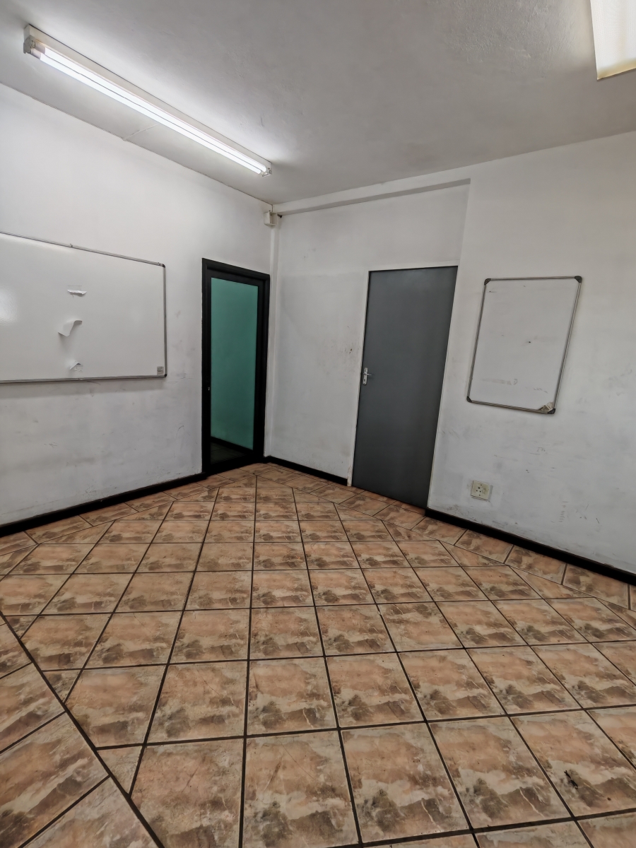 To Let Commercial Property for Rent in Hennopspark Gauteng