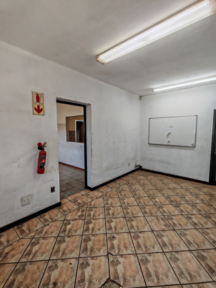 To Let Commercial Property for Rent in Hennopspark Gauteng